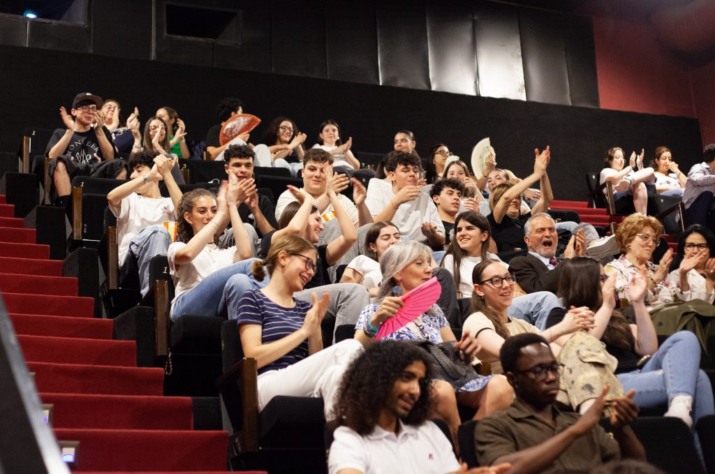 Zero in Condotta – Lacenodoro Scuola: il saluto caloroso dei partecipanti alla III edizione.