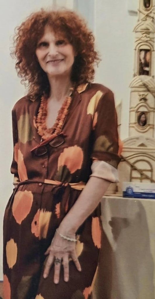 AVELLA. Tanti auguri a Cettina Prezioso, lartista della cartapesta che dà vita alla tradizione AVELLA. Tanti auguri a Cettina Prezioso, lartista della cartapesta che dà vita alla tradizione