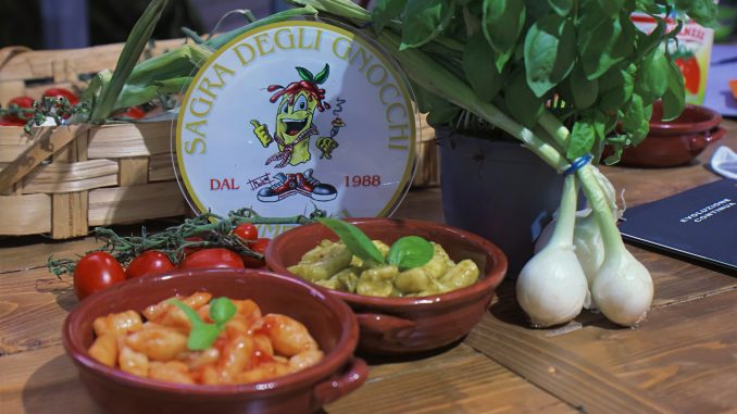 Gnocchi Cimitilesi nel Pignatiello 1