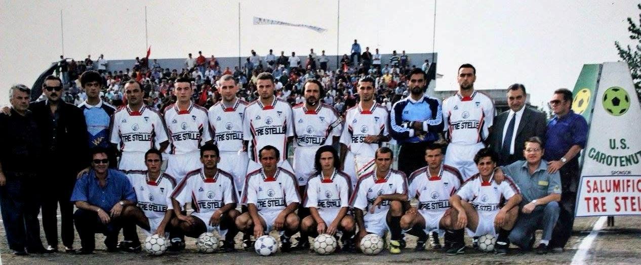 Palloni di cuoio e calciatori di una volta ; Ventesima puntata – Pasquale Vasta, il capitano che fece del Carotenuto una seconda pelle (Foto) Palloni di cuoio e calciatori di una volta ; Ventesima puntata – Pasquale Vasta, il capitano che fece del Carotenuto una seconda pelle (Foto)