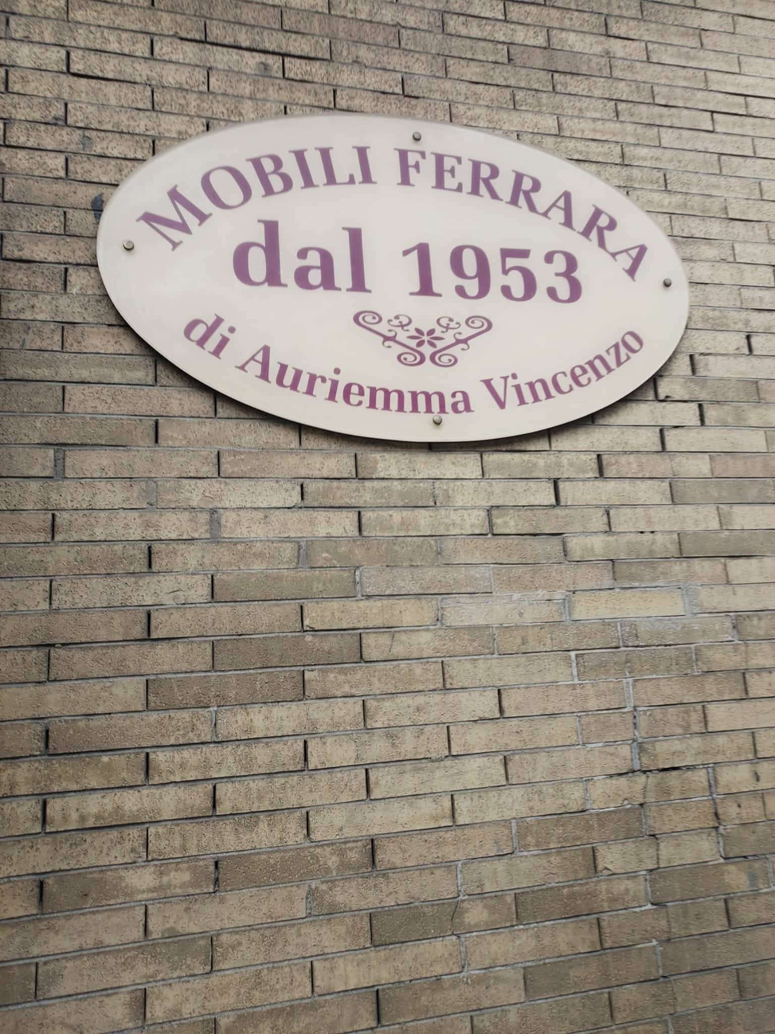 Mugnano: Dopo 73 anni ha chiuso Arredamenti Filomeno Ferrara di Vincenzo Auriemma Mugnano: Dopo 73 anni ha chiuso Arredamenti Filomeno Ferrara di Vincenzo Auriemma