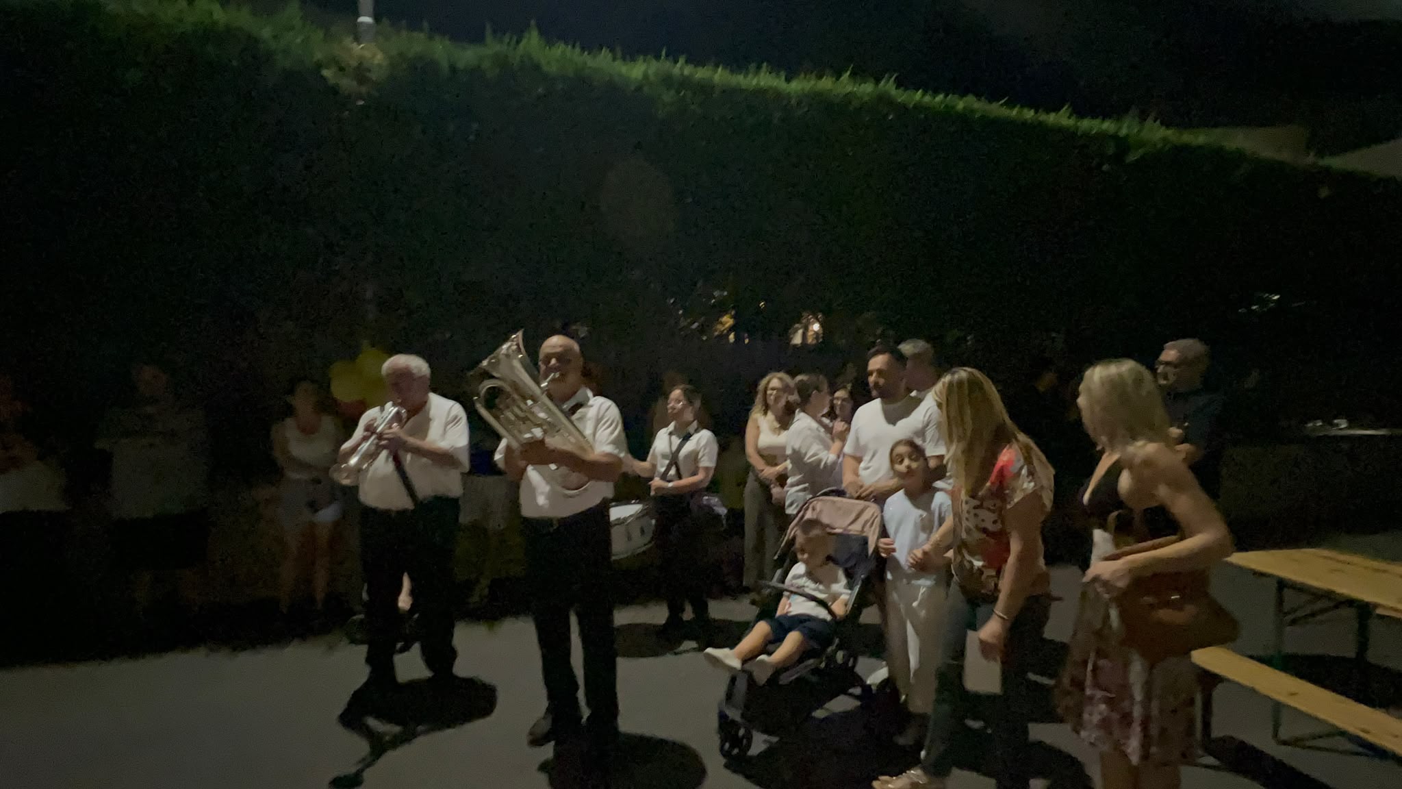 Sperone, la festa di SantElia Profeta entra nel vivo: partito il tour della bandiera nei quartieri tra fede, musica e convivialità. Video e Foto Sperone, la festa di SantElia Profeta entra nel vivo: partito il tour della bandiera nei quartieri tra fede, musica e convivialità. Video e Foto
