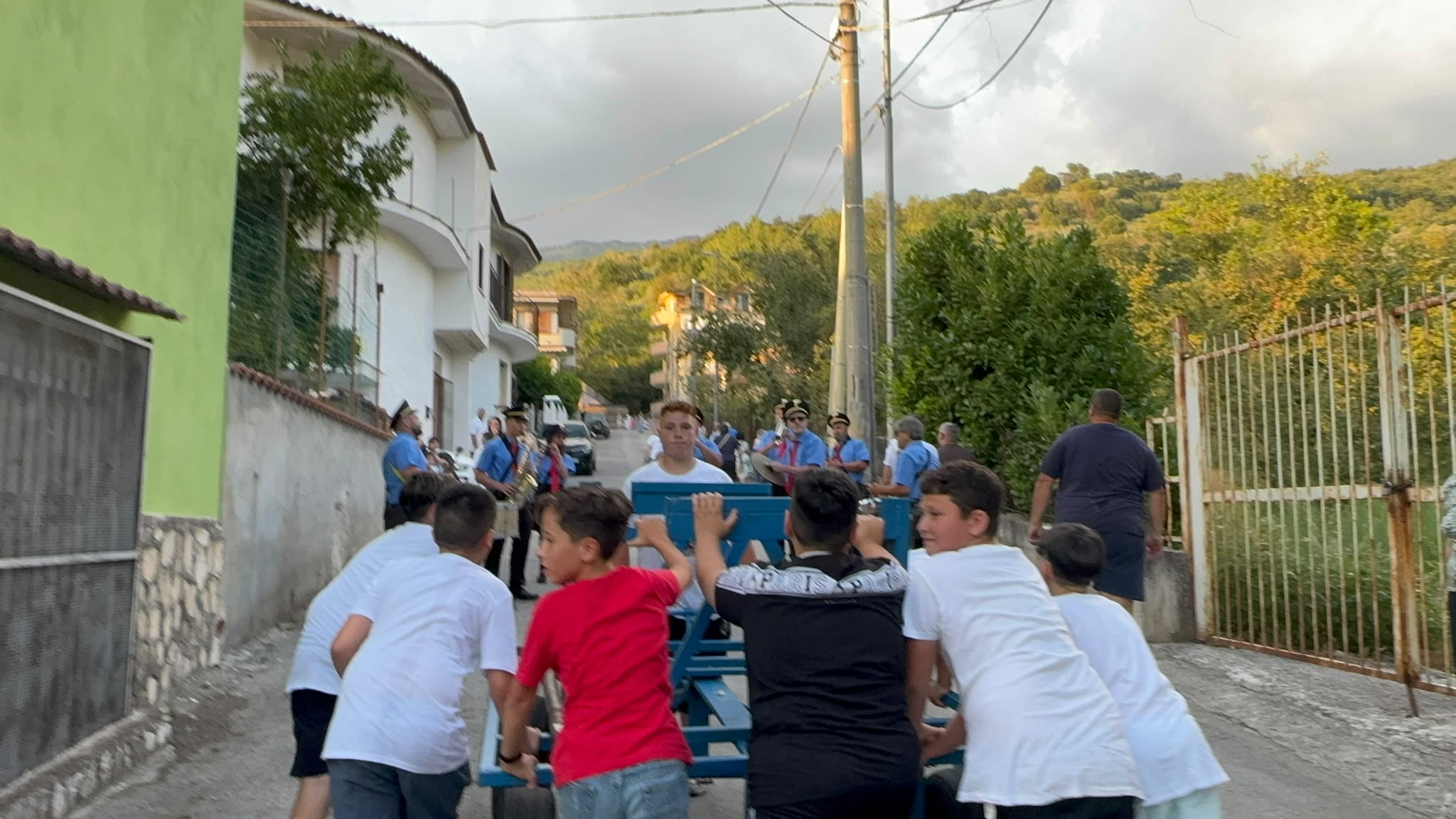 Mugnano del Cardinale, dalle forcelle ai futuri cullatori: così si tramanda la tradizione Mugnano del Cardinale, dalle forcelle ai futuri cullatori: così si tramanda la tradizione