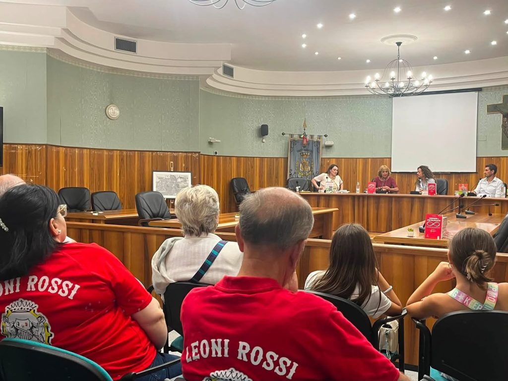 Grottaminarda, al via “Irpinia in Vespa Show 2026”: Paola Scarsi inaugura la tre giorni dedicata alla Vespa e al mototurismo