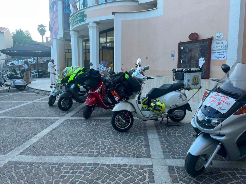 Grottaminarda, al via “Irpinia in Vespa Show 2026”: Paola Scarsi inaugura la tre giorni dedicata alla Vespa e al mototurismo