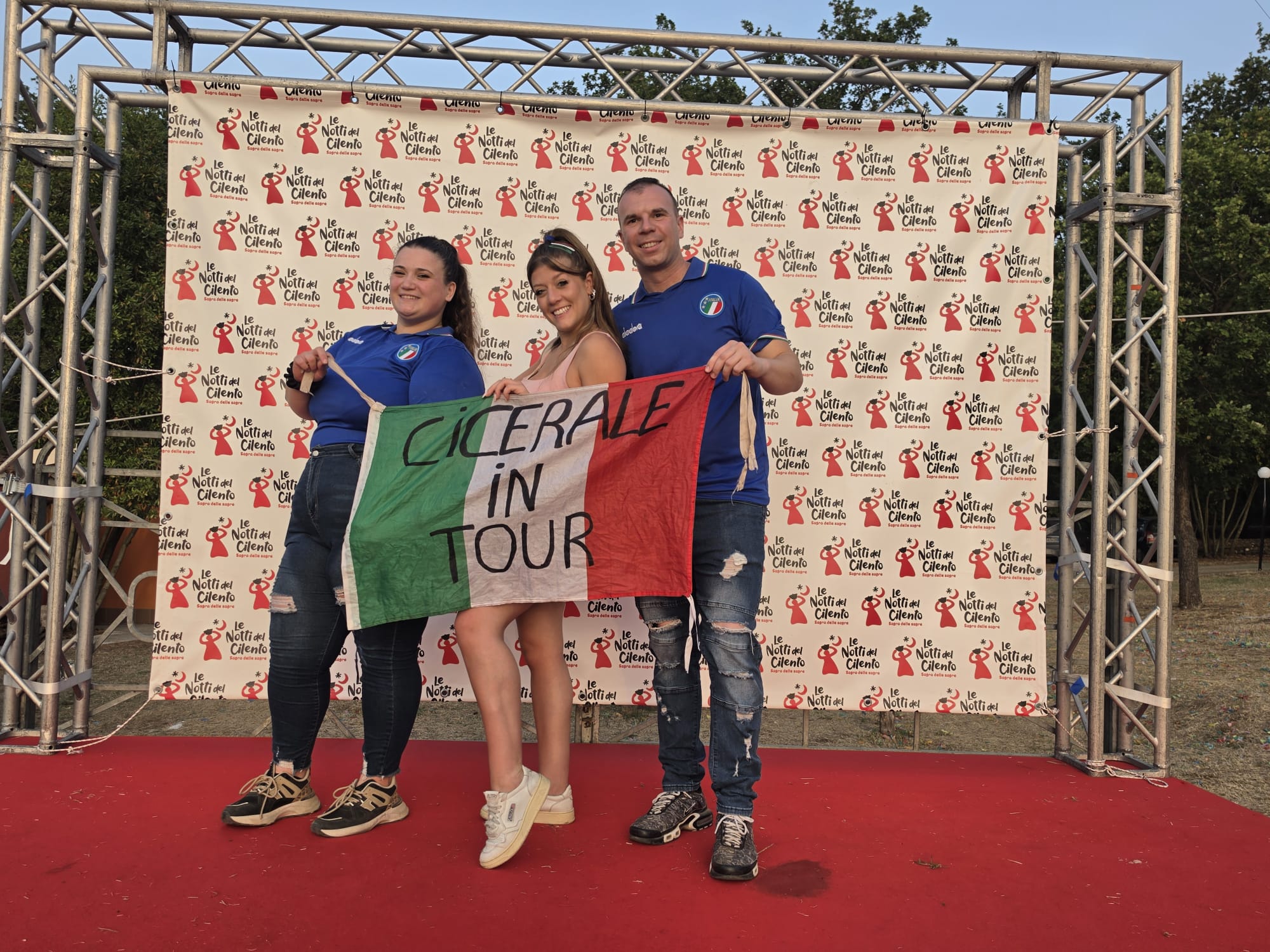 Da Cicerale in giro per l’Italia: la storia di un fan club diventato una grande famiglia