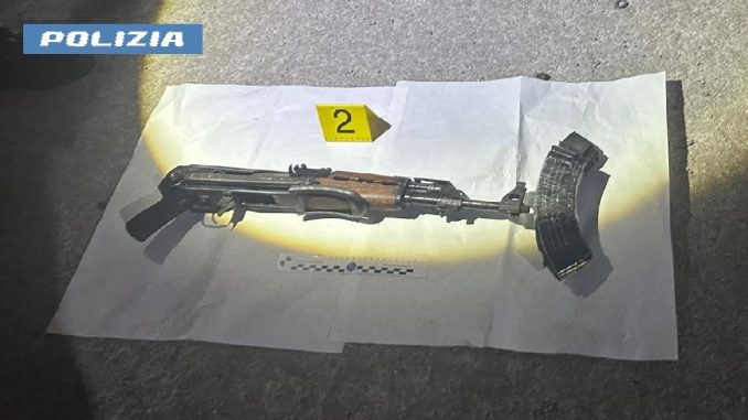 foto_napoli_arma
