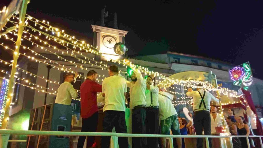 Brusciano, la magia dei Carri Allegorici accende la 151ª Festa dei Gigli Brusciano, la magia dei Carri Allegorici accende la 151ª Festa dei Gigli