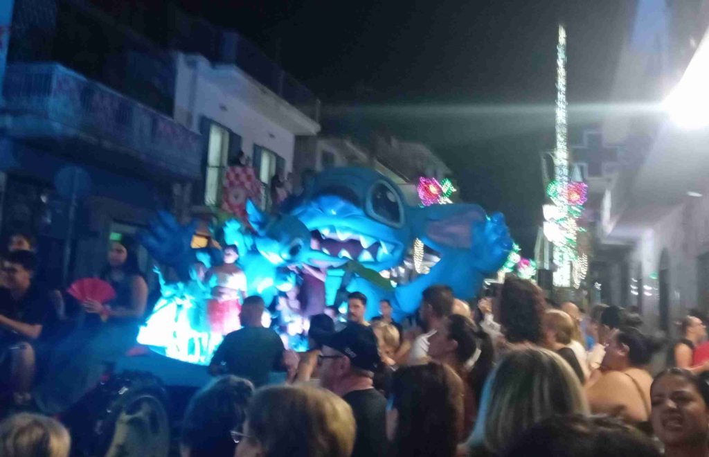 Brusciano, la magia dei Carri Allegorici accende la 151ª Festa dei Gigli Brusciano, la magia dei Carri Allegorici accende la 151ª Festa dei Gigli