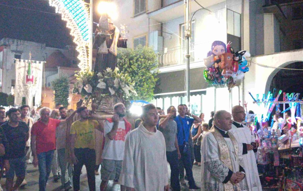 Brusciano, al via la 151ª Festa dei Gigli: fede, tradizione e cultura nel segno di Sant’Antonio Brusciano, al via la 151ª Festa dei Gigli: fede, tradizione e cultura nel segno di Sant’Antonio