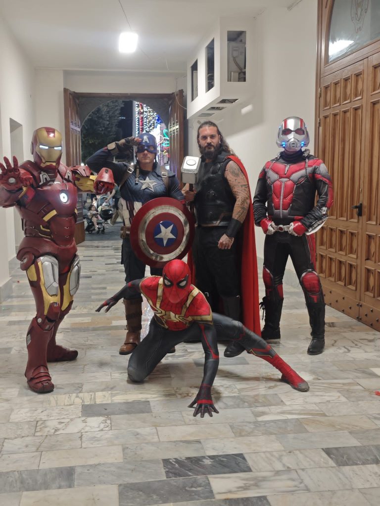 Baiano, “Yuppies in Tour” conquista anche la festa di Santo Stefano: piazza gremita tra supereroi, mascotte e divertimento Baiano, “Yuppies in Tour” conquista anche la festa di Santo Stefano: piazza gremita tra supereroi, mascotte e divertimento