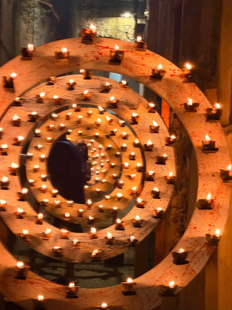 Somma Vesuviana, la magia della Festa delle Lucerne illumina il Borgo Casamale: un viaggio tra storia, fede e tradizione