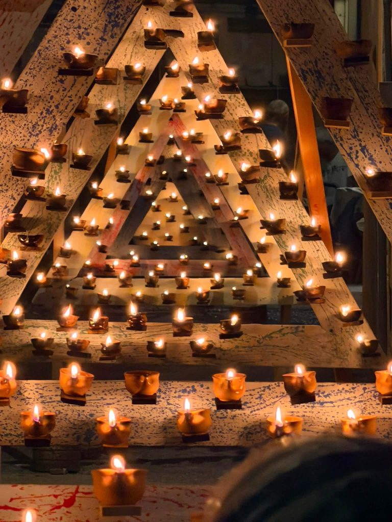 Somma Vesuviana, la magia della Festa delle Lucerne illumina il Borgo Casamale: un viaggio tra storia, fede e tradizione
