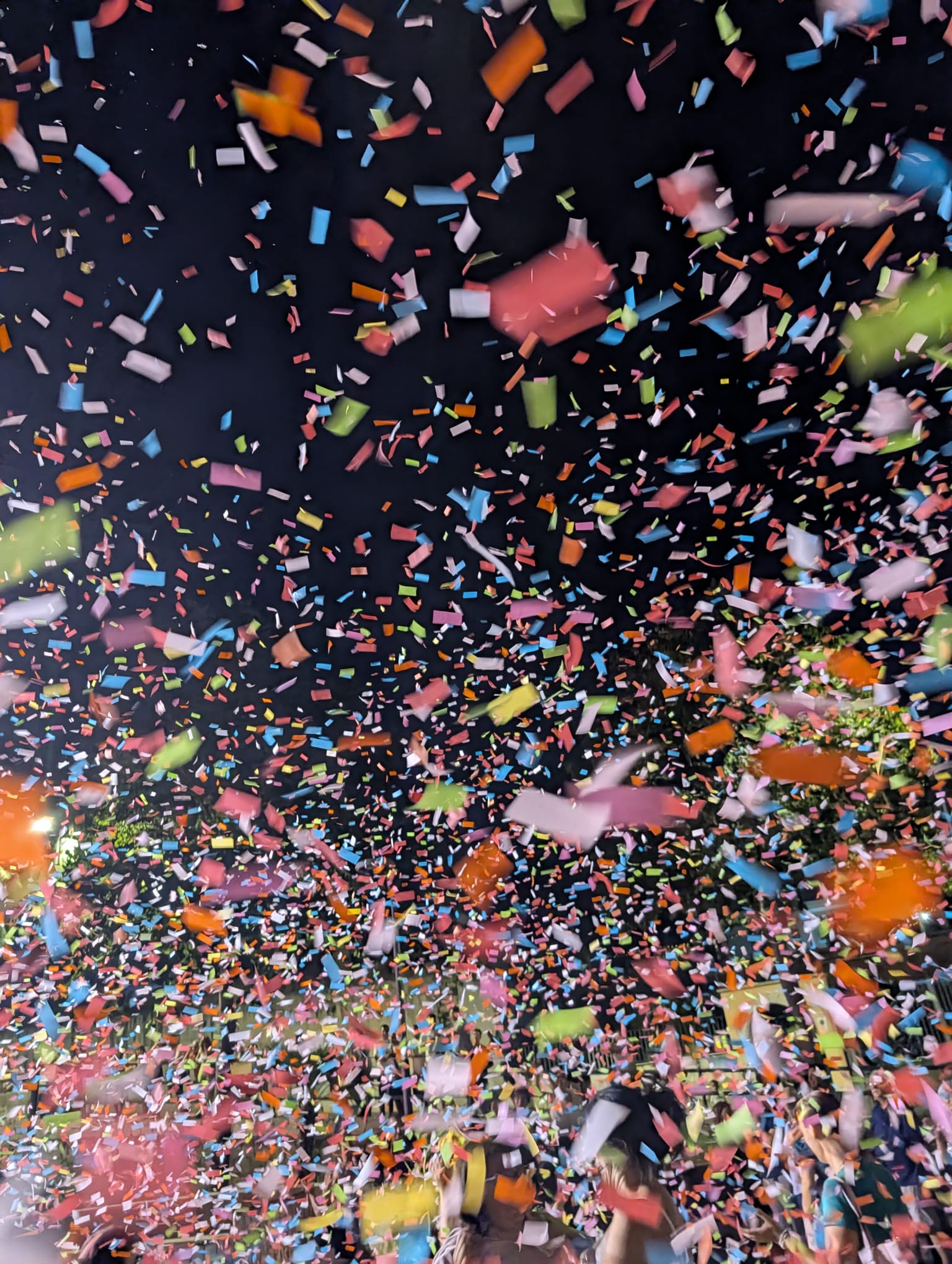 Quadrelle esplode di energia con TaranTerra: musica, balli e una piazza travolta dalla festa (FOTO) Quadrelle esplode di energia con TaranTerra: musica, balli e una piazza travolta dalla festa (FOTO)
