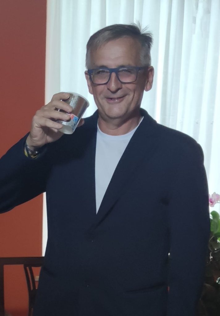 Avella: Antonio Sodano celebra i suoi 60 anni. Gli auguri della famiglia Avella: Antonio Sodano celebra i suoi 60 anni. Gli auguri della famiglia