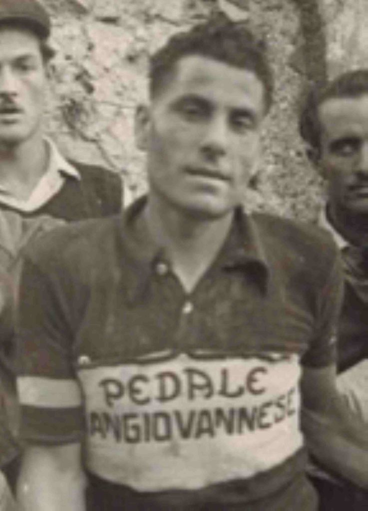 Il Giro della Campania torna dopo 25 anni: Brusciano ricorda Antonio D’Amore, il ciclista che sfidò i grandi Il Giro della Campania torna dopo 25 anni: Brusciano ricorda Antonio D’Amore, il ciclista che sfidò i grandi