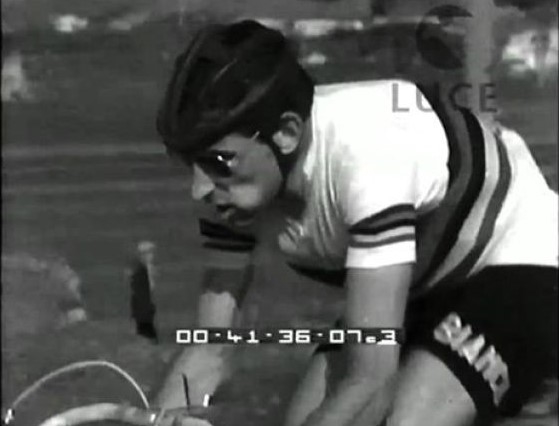 Il Giro della Campania torna dopo 25 anni: Brusciano ricorda Antonio D’Amore, il ciclista che sfidò i grandi Il Giro della Campania torna dopo 25 anni: Brusciano ricorda Antonio D’Amore, il ciclista che sfidò i grandi