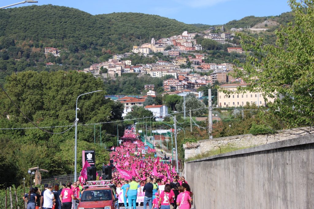 AVELLINO. Camminata Rosa 2026, il sindaco Pizza: «La prevenzione  è un impegno che riguarda tutti»