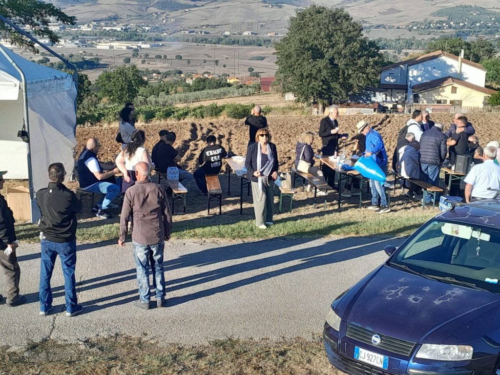 STURNO (AV). “Lu Surco re l’Angelo “, in onore di San Michele Arcangelo.