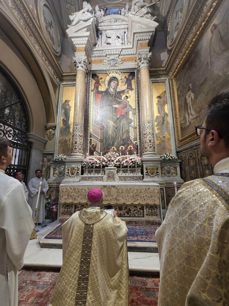 Montevergine, oggi è il giorno di Mamma Schiavona: la Campania ai piedi della Madonna Bruna