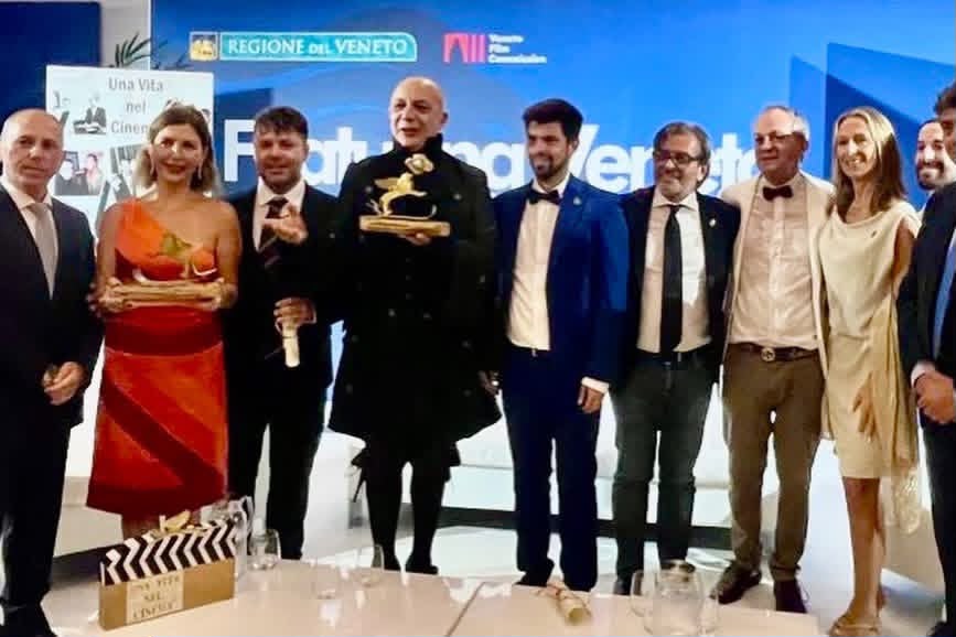 Sirignano: Stefano Colucci premiato a Venezia per il suo impegno nell’arte e nella cultura Sirignano: Stefano Colucci premiato a Venezia per il suo impegno nell’arte e nella cultura