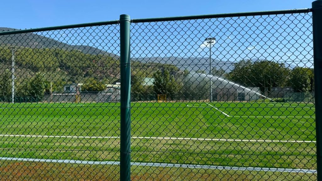 Roccaraìnola, il nuovo campo “Vincenzo Ottaviano” si accende: prove tecniche per l’impianto di illuminazione