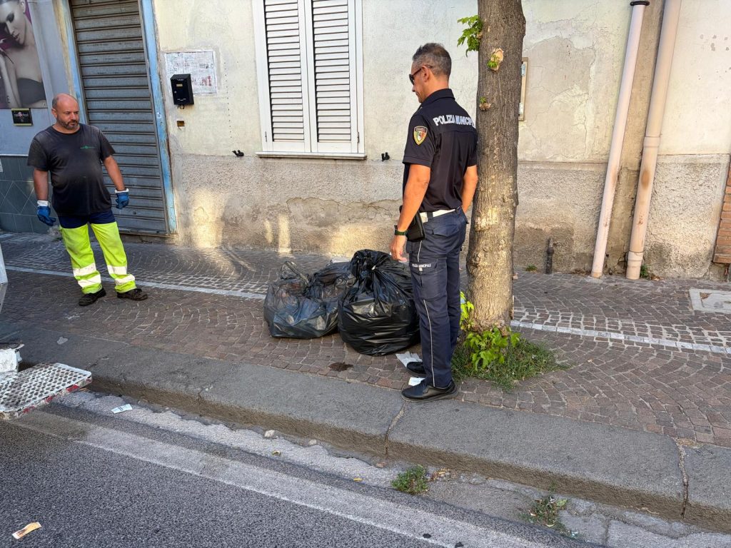 Mugnano del Cardinale, stretta sui rifiuti: partono i controlli del sabato