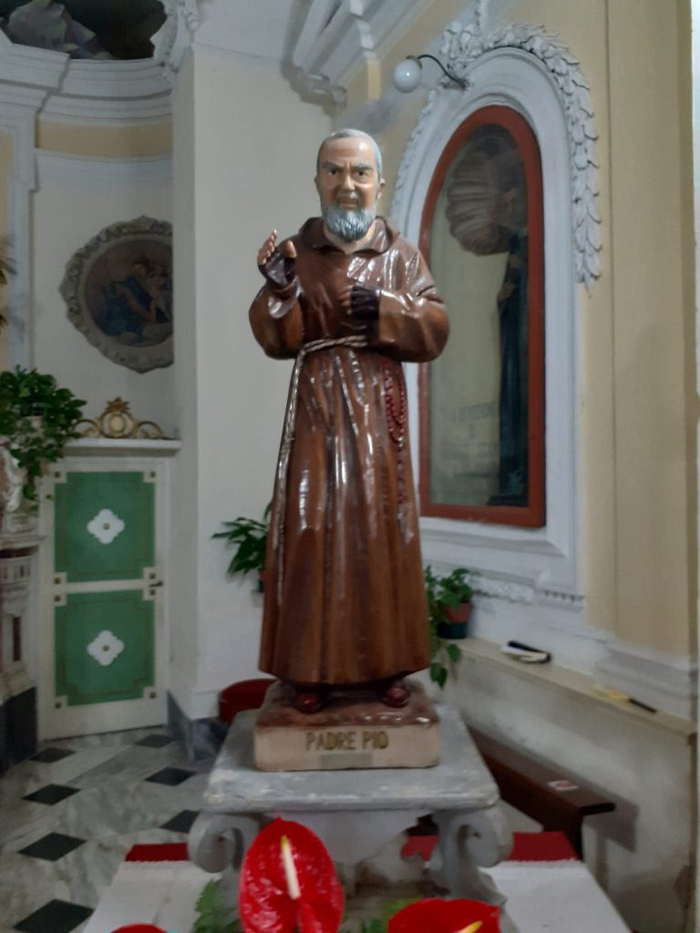 Avella celebra San Pio da Pietrelcina: il 23 settembre Via Crucis e Santa Messa nella chiesa di San Pietro Apostolo