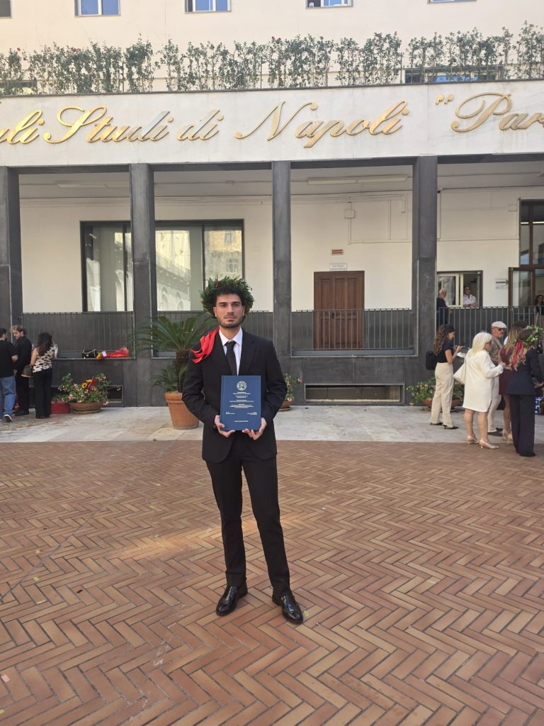Mugnano del Cardinale, Felice Alessio Napolitano si laurea in Scienze Motorie alla Parthenope di Napoli