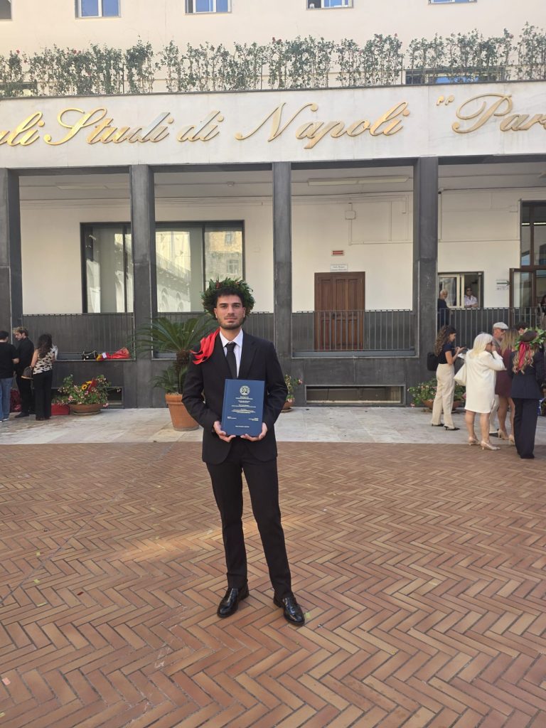Mugnano del Cardinale, Felice Alessio Napolitano si laurea in Scienze Motorie alla Parthenope di Napoli
