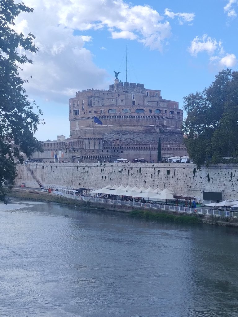 AVELLA. La Compagnia Mela conquista Roma: applausi al Teatro Tordinona per “Figlie di Eva” AVELLA. La Compagnia Mela conquista Roma: applausi al Teatro Tordinona per “Figlie di Eva”