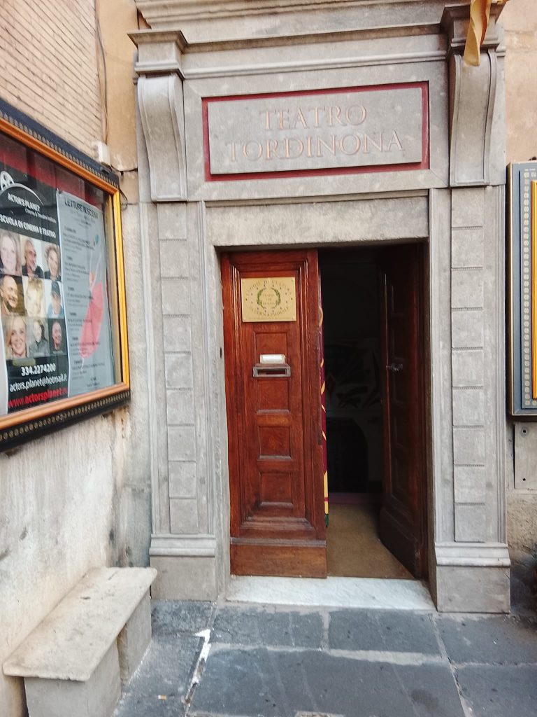 AVELLA. La Compagnia Mela conquista Roma: applausi al Teatro Tordinona per “Figlie di Eva” AVELLA. La Compagnia Mela conquista Roma: applausi al Teatro Tordinona per “Figlie di Eva”