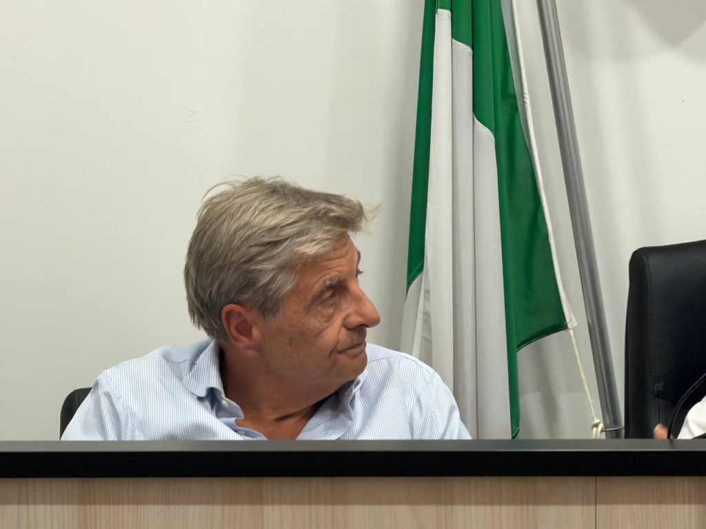 Avella, polemiche in Consiglio sugli orari delle sedute: Antonia Caruso replica al sindaco Avella, polemiche in Consiglio sugli orari delle sedute: Antonia Caruso replica al sindaco