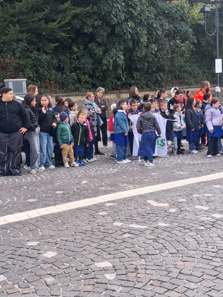 UNA BORSA DI EMERGENZA IN OGNI FAMIGLIA: DA GROTTOLELLA PARTE IL MESSAGGIO DELLA PREVENZIONE UNA BORSA DI EMERGENZA IN OGNI FAMIGLIA: DA GROTTOLELLA PARTE IL MESSAGGIO DELLA PREVENZIONE