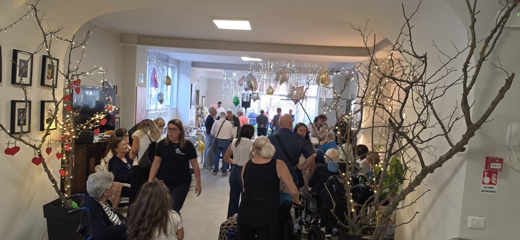 Quadrelle, alla struttura Villa San Nicola una Festa dei Nonni all’insegna dell’emozione. FOTO Quadrelle, alla struttura Villa San Nicola una Festa dei Nonni all’insegna dell’emozione. FOTO