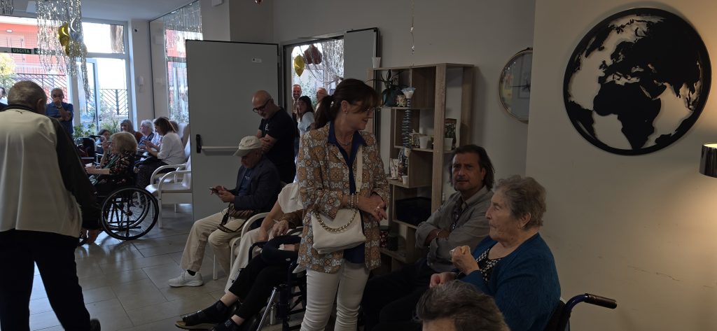 Quadrelle, alla struttura Villa San Nicola una Festa dei Nonni all’insegna dell’emozione. FOTO Quadrelle, alla struttura Villa San Nicola una Festa dei Nonni all’insegna dell’emozione. FOTO