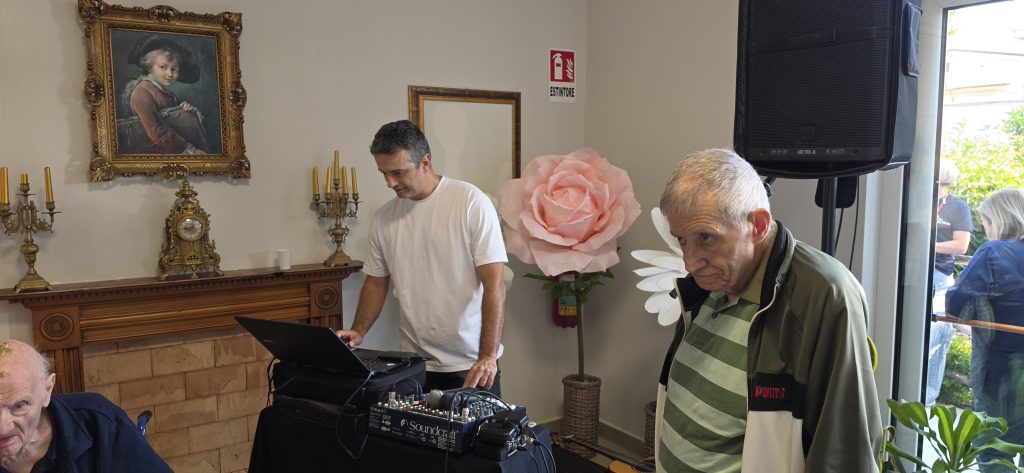 Quadrelle, alla struttura Villa San Nicola una Festa dei Nonni all’insegna dell’emozione. FOTO Quadrelle, alla struttura Villa San Nicola una Festa dei Nonni all’insegna dell’emozione. FOTO