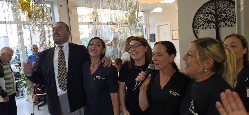Quadrelle, alla struttura Villa San Nicola una Festa dei Nonni all’insegna dell’emozione. FOTO Quadrelle, alla struttura Villa San Nicola una Festa dei Nonni all’insegna dell’emozione. FOTO