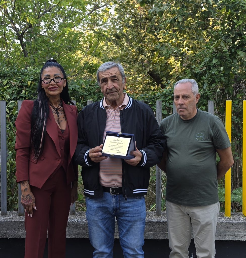 Sirignano, alla struttura Olimpia una Festa dei Nonni tra emozioni, sorrisi e tanto divertimento. Foto Sirignano, alla struttura Olimpia una Festa dei Nonni tra emozioni, sorrisi e tanto divertimento. Foto