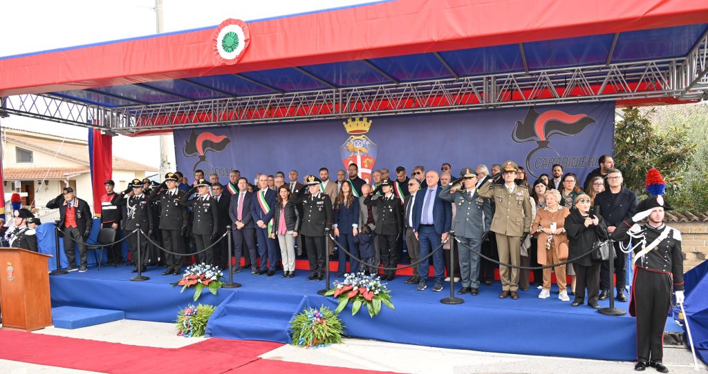 Taurasi (AV) Inaugurata la nuova Stazione Carabinieri, intitolata al Capitano M.B.V.M. “alla memoria” Teobaldo Ernesto Caggiano Taurasi (AV) Inaugurata la nuova Stazione Carabinieri, intitolata al Capitano M.B.V.M. “alla memoria” Teobaldo Ernesto Caggiano