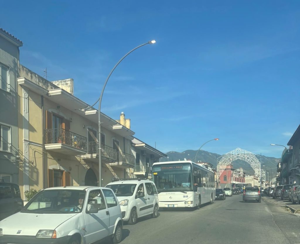 TUFINO. Incidente sulla Nazionale delle Puglie, scontro tra due veicoli all’incrocio per Comiziano TUFINO. Incidente sulla Nazionale delle Puglie, scontro tra due veicoli all’incrocio per Comiziano
