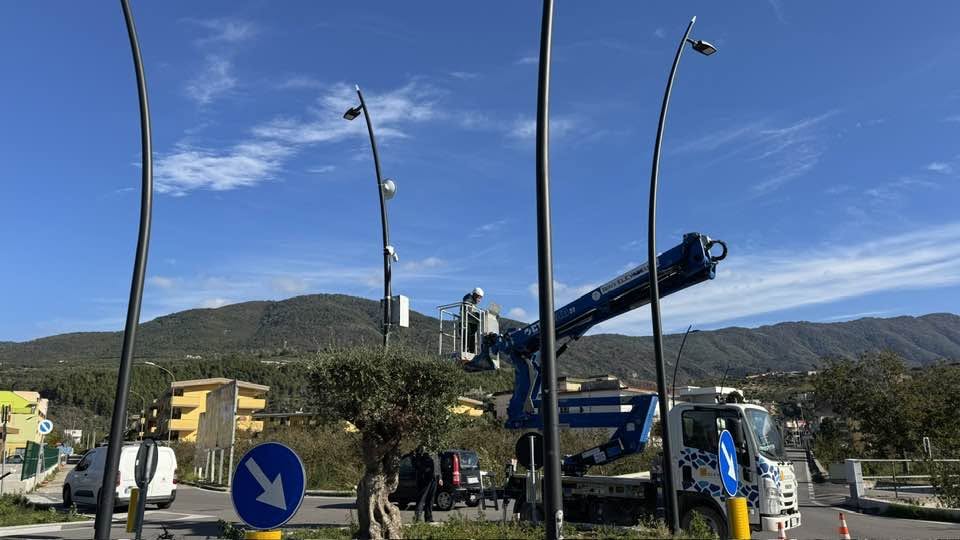 Roccarainola, arrivano le telecamere: controlli contro rifiuti abbandonati e sosta selvaggia Roccarainola, arrivano le telecamere: controlli contro rifiuti abbandonati e sosta selvaggia