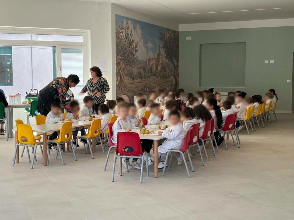 Grottaminarda, inaugurata la nuova mensa scolastica dell’Istituto San Tommaso d’Aquino: un edificio moderno, sicuro e sostenibile