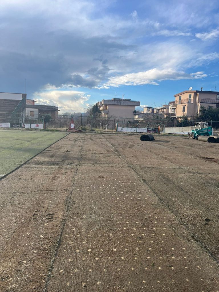 MUGNANO DEL CARDINALE. L’inchiesta. Oltre 650mila euro fermi al palo: lo stallo del Sanseverino che mette in ginocchio il calcio di Mugnano MUGNANO DEL CARDINALE. L’inchiesta. Oltre 650mila euro fermi al palo: lo stallo del Sanseverino che mette in ginocchio il calcio di Mugnano