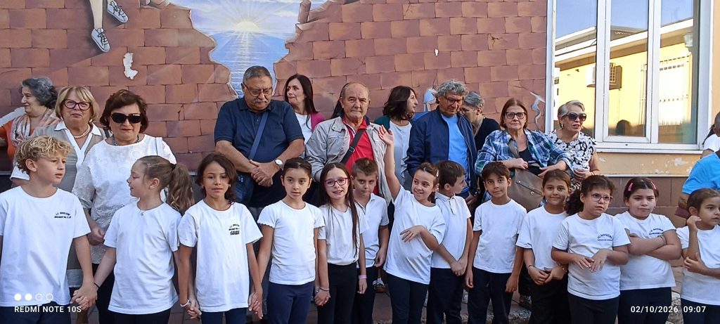 Mugnano del Cardinale, nonni e nipoti insieme a scuola: festa ed emozioni all’Istituto “Alessandro Manzoni” (Foto e video)
