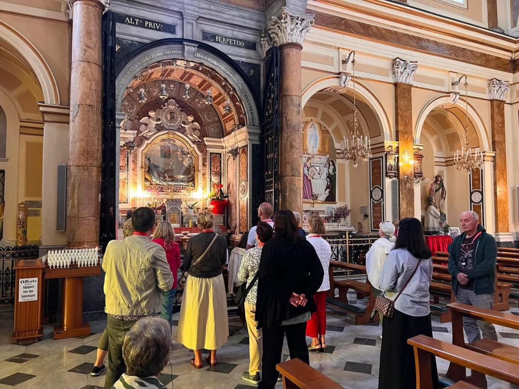 Mugnano del Cardinale, Santa Filomena richiama il mondo: mesi di pellegrinaggi al Santuario (FOTO)