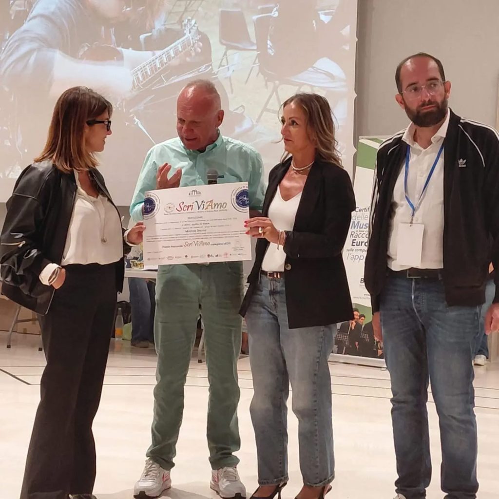 Dalla scuola di Mugnano del Cardinale a Paestum: menzione speciale al Premio ScriViAmo 2026 per gli alunni dell’Istituto Manzoni (FOTO)
