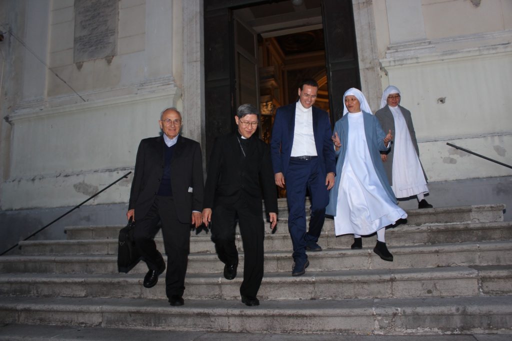 Il cardinale Tagle nuovo decano del Collegio cardinalizio: da Mugnano gli auguri al porporato che visitò Santa Filomena nel 2023.(Foto)