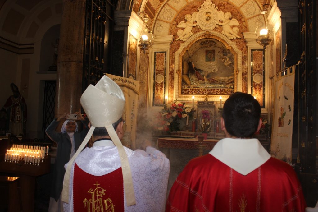 Il cardinale Tagle nuovo decano del Collegio cardinalizio: da Mugnano gli auguri al porporato che visitò Santa Filomena nel 2023.(Foto)