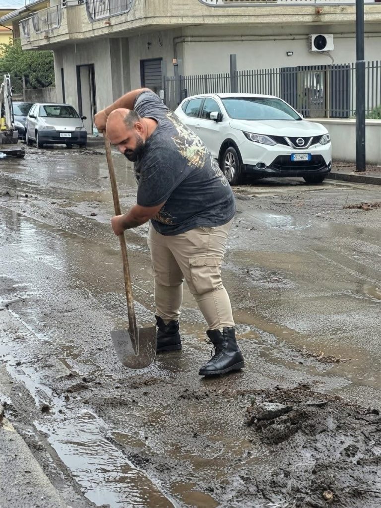 QUADRELLE, BOMBA D’ACQUA DELL’8 OTTOBRE: STRADE INVASE DAL FANGO, MOBILITAZIONE DI AMMINISTRATORI E VOLONTARI